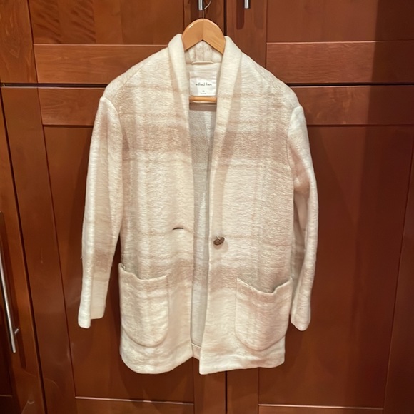 Wool Aritzia cardigan/jacket - Picture 5 of 5